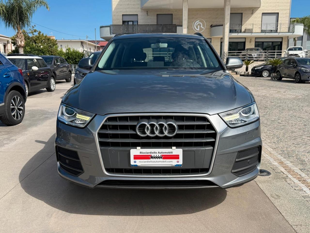 Audi Q3 2.0 TDI 120Cv Business - Unico P.