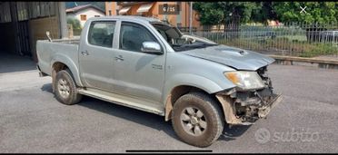 Toyota Hilux 3.0 D-4D 4WD 4p. Double Cab SR