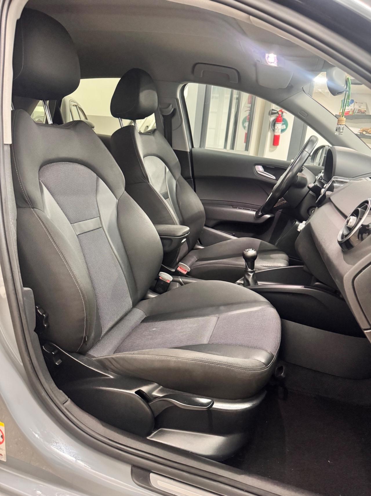 Audi A1 SPB 1.6 TDi S&S Ambition - 2013