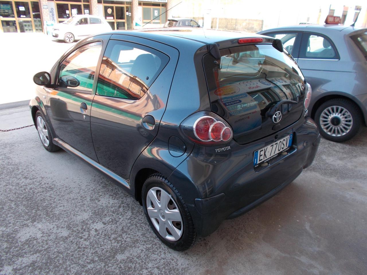 Toyota Aygo 1.0 12V VVT-i 5 porte Lounge