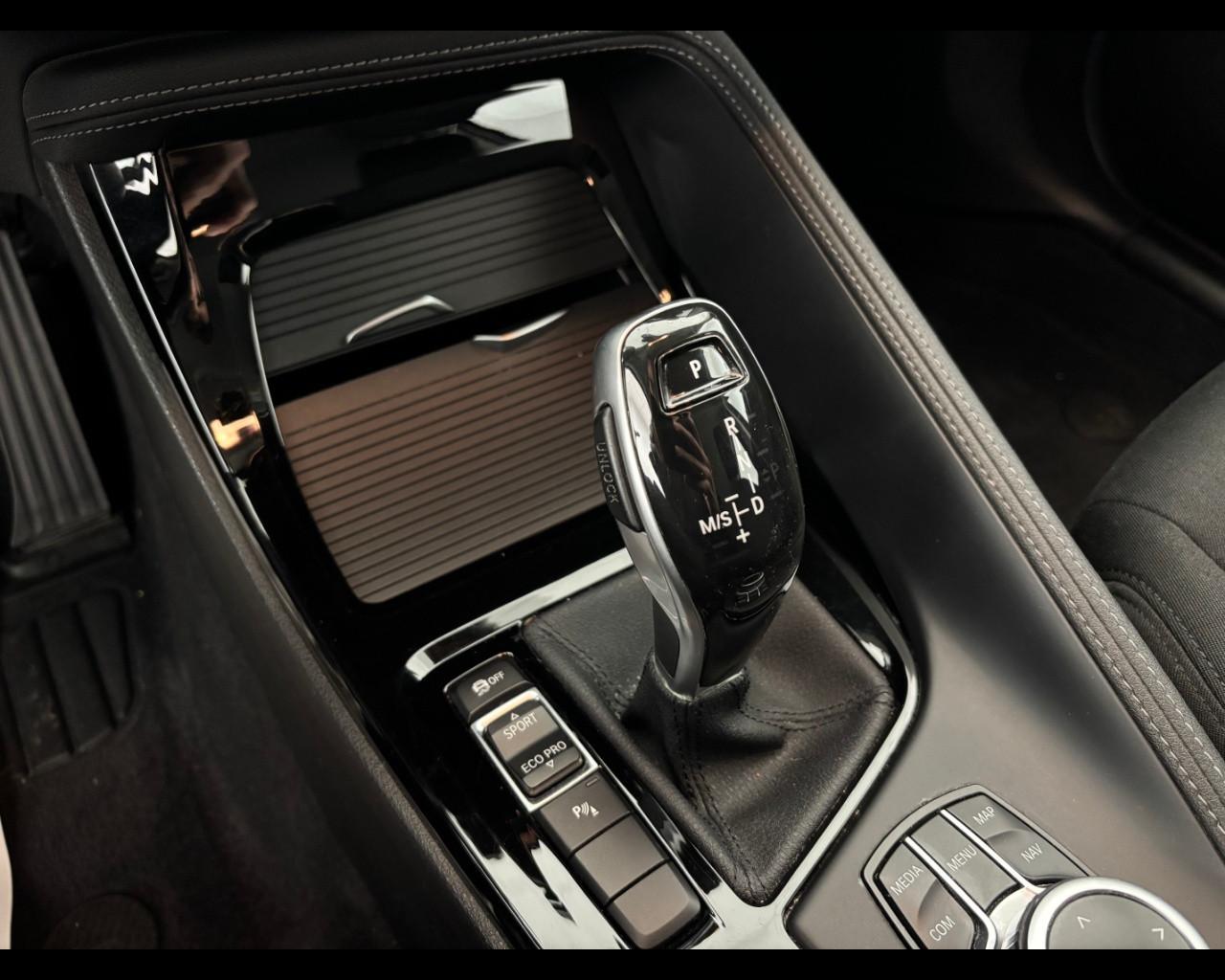 BMW X2 sdrive18i Advantage 136cv auto