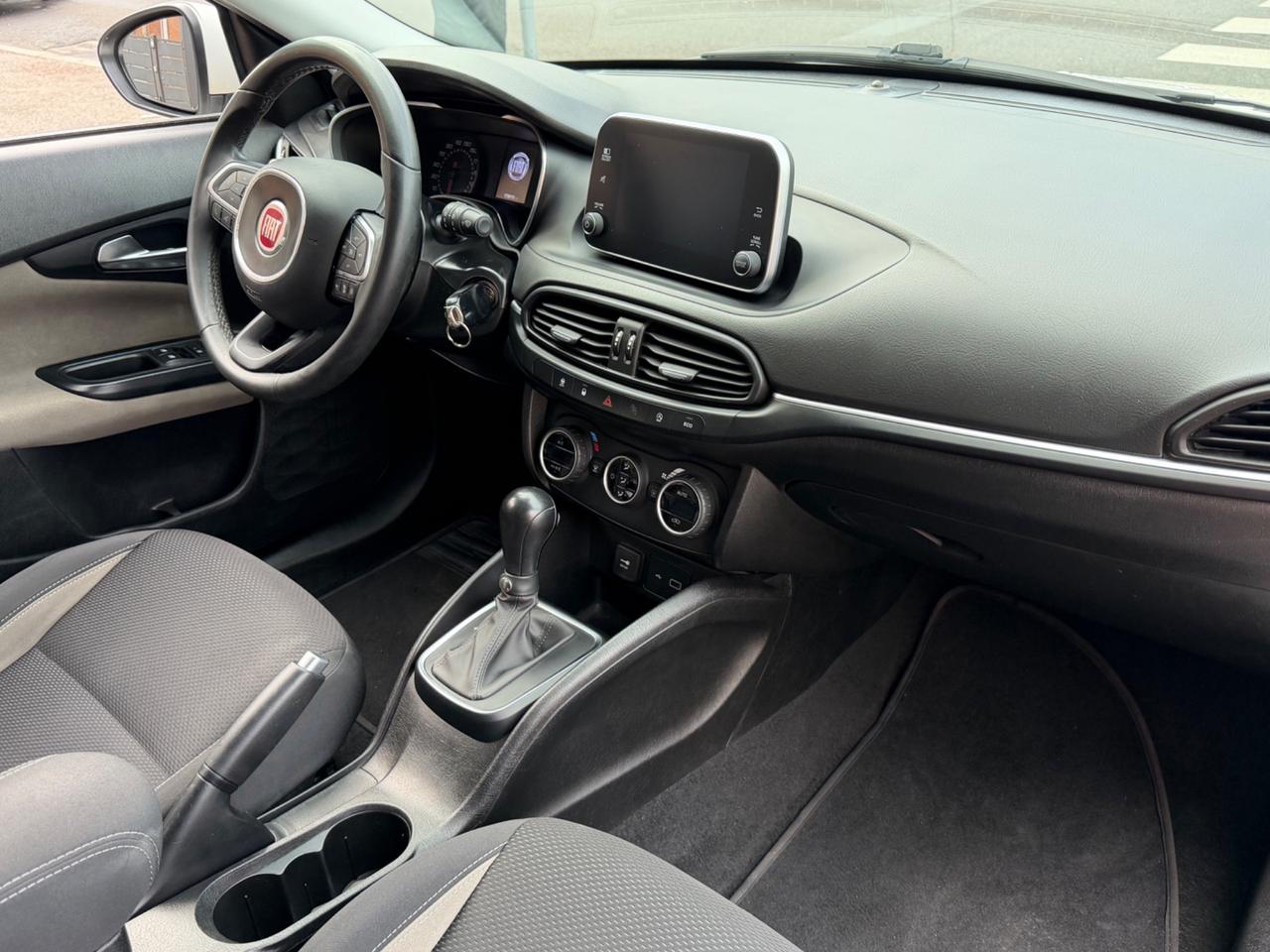 Fiat Tipo 1.6 Mjt S&S 5 porte Lounge