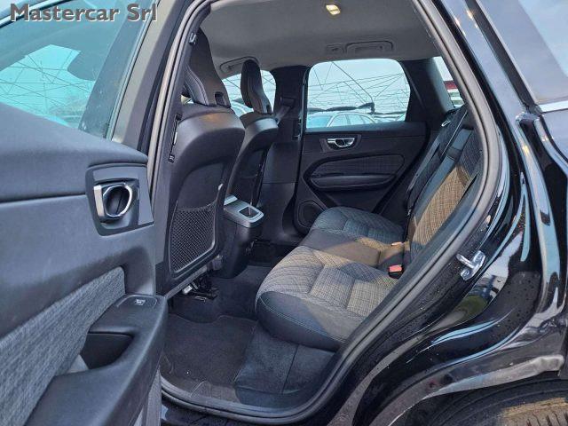 VOLVO XC60 XC60 II 2022 2.0 b4 Momentum Pro auto - GG102RJ