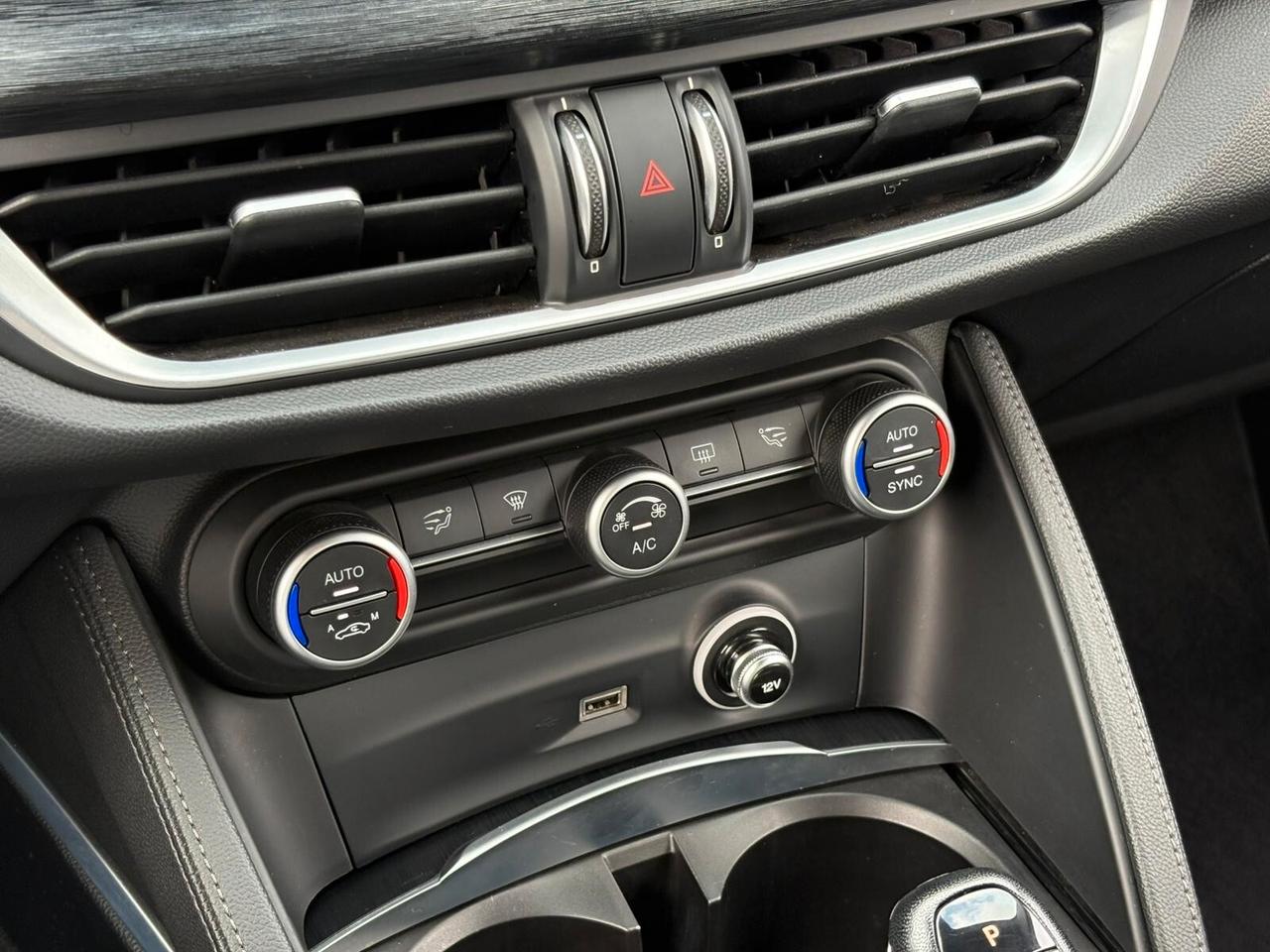 Alfa Romeo Stelvio 2.2 Turbodiesel 210 CV AT8 Q4 Business