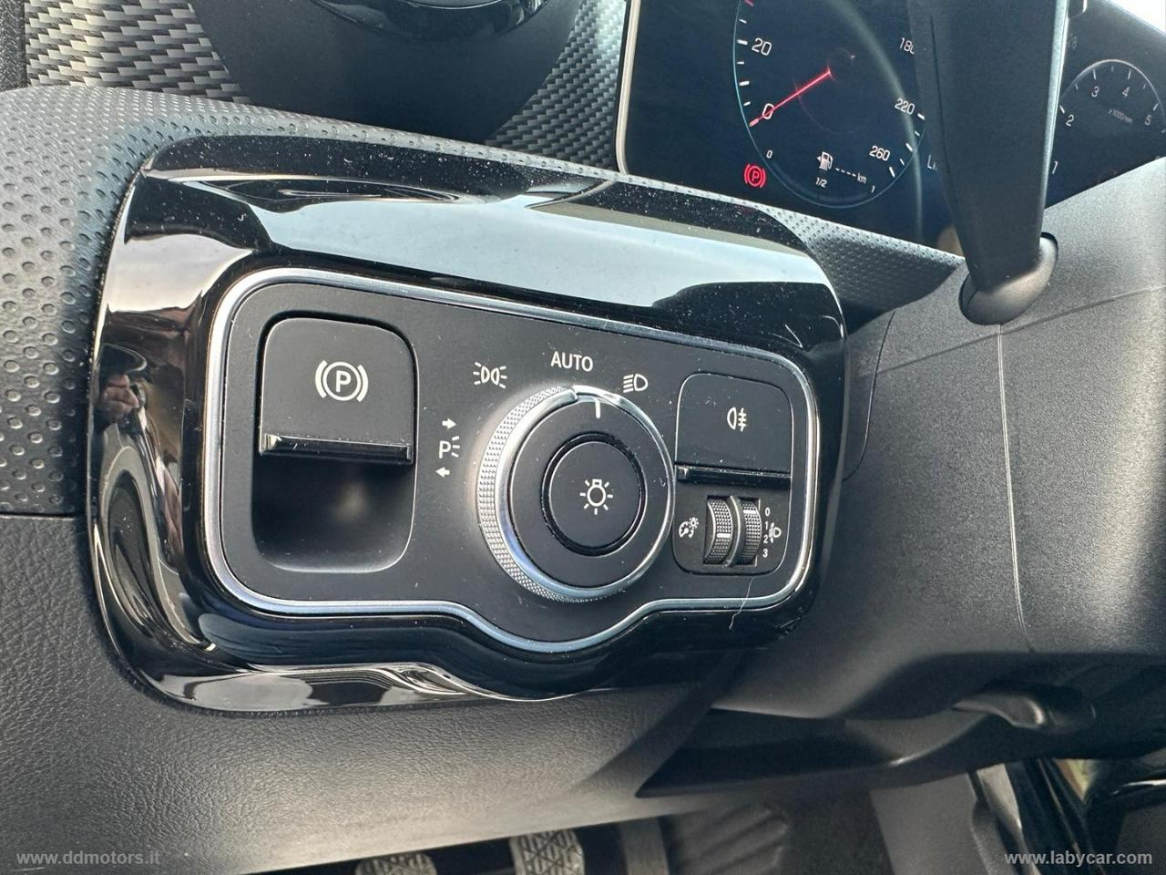 MERCEDES-BENZ A 180 Business *PROMO*