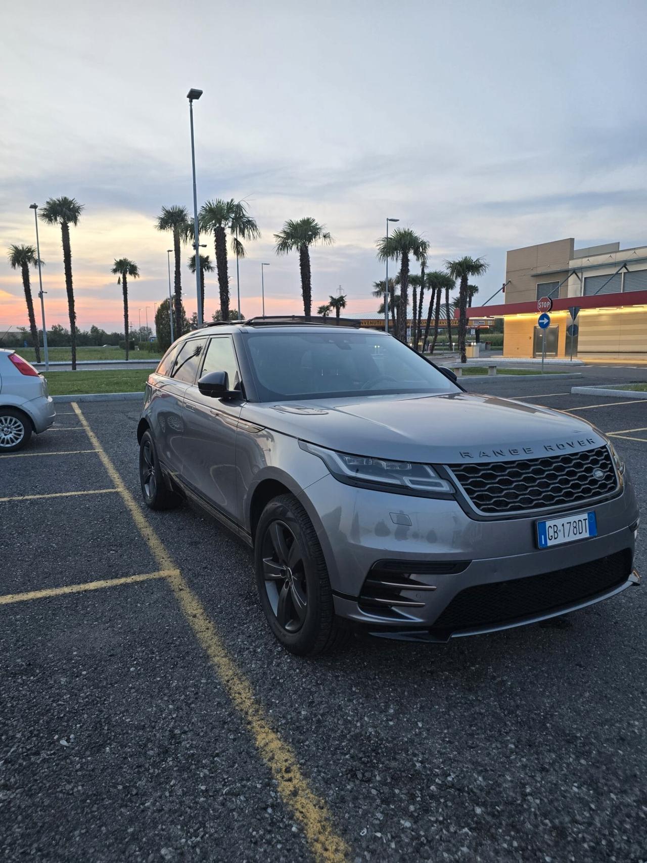 Land Rover Range Velar 2.0D I4 240 CV R-Dynamic S