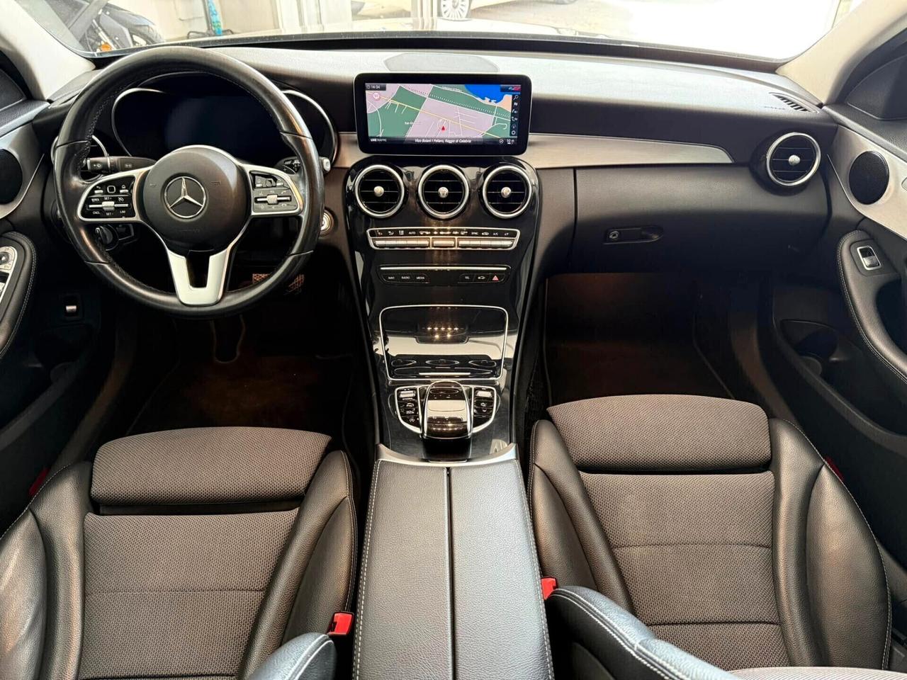 Mercedes-benz C 220 Premium AMG