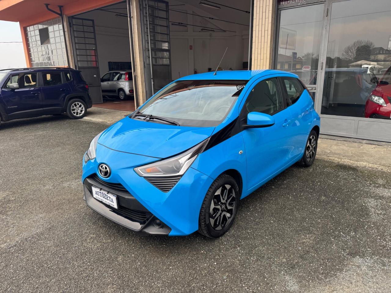 Toyota Aygo Connect 1.0 72 CV wave