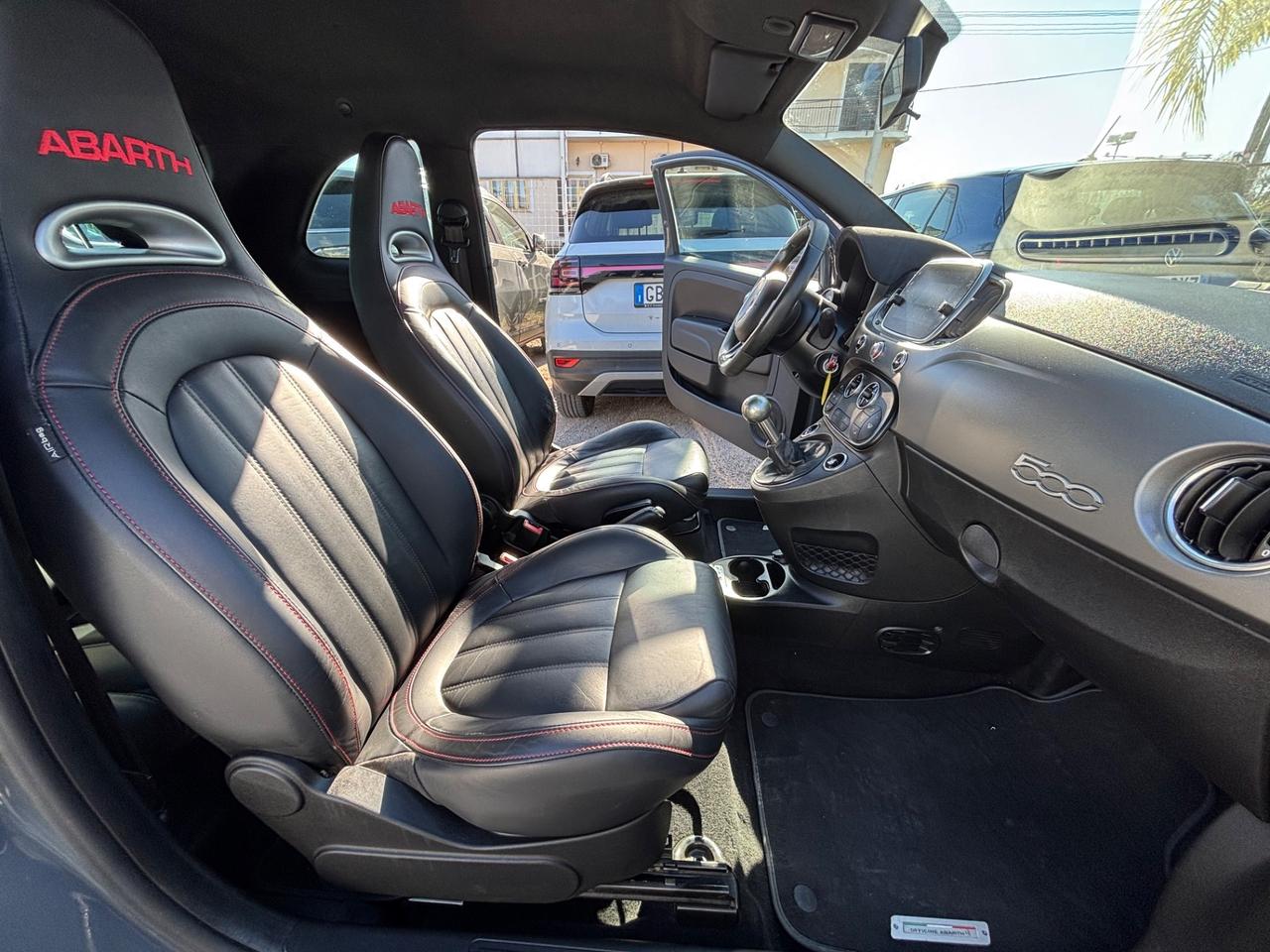 ABARTH 695 165CV YAMAHA LIMITED 112/695 AKRAPOVIC