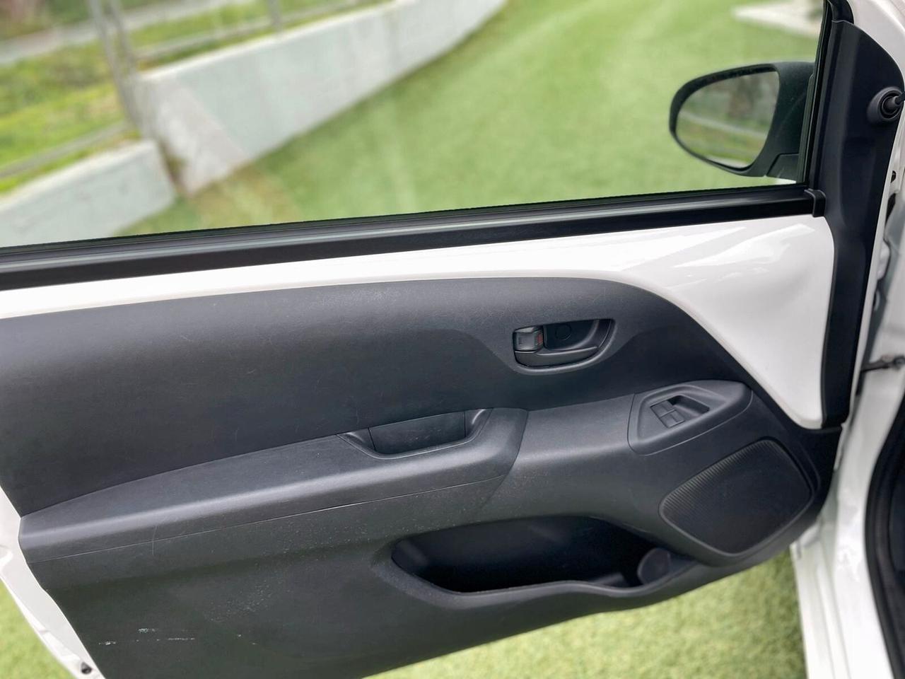 Peugeot 108 VTi 68 3 porte Access
