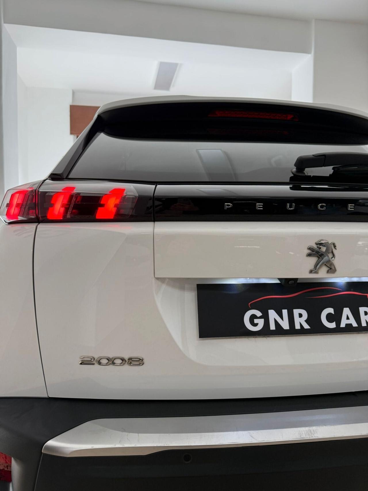 Peugeot 2008 BlueHDi 130 S&S EAT8 Allure