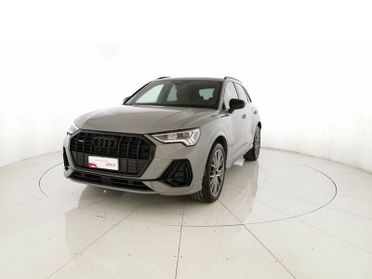 Audi Q3 40 2.0 tfsi Identity Black quattro s-tronic