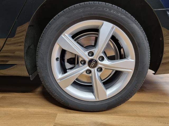 AUDI A4 Avant 30 TDI/136 CV S tronic Business Advanced