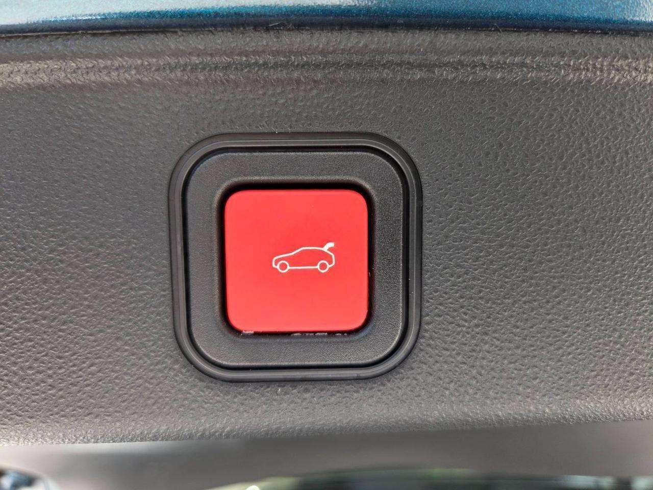 Fiat 600 Hybrid 145 CV DCT MHEV La Prima II