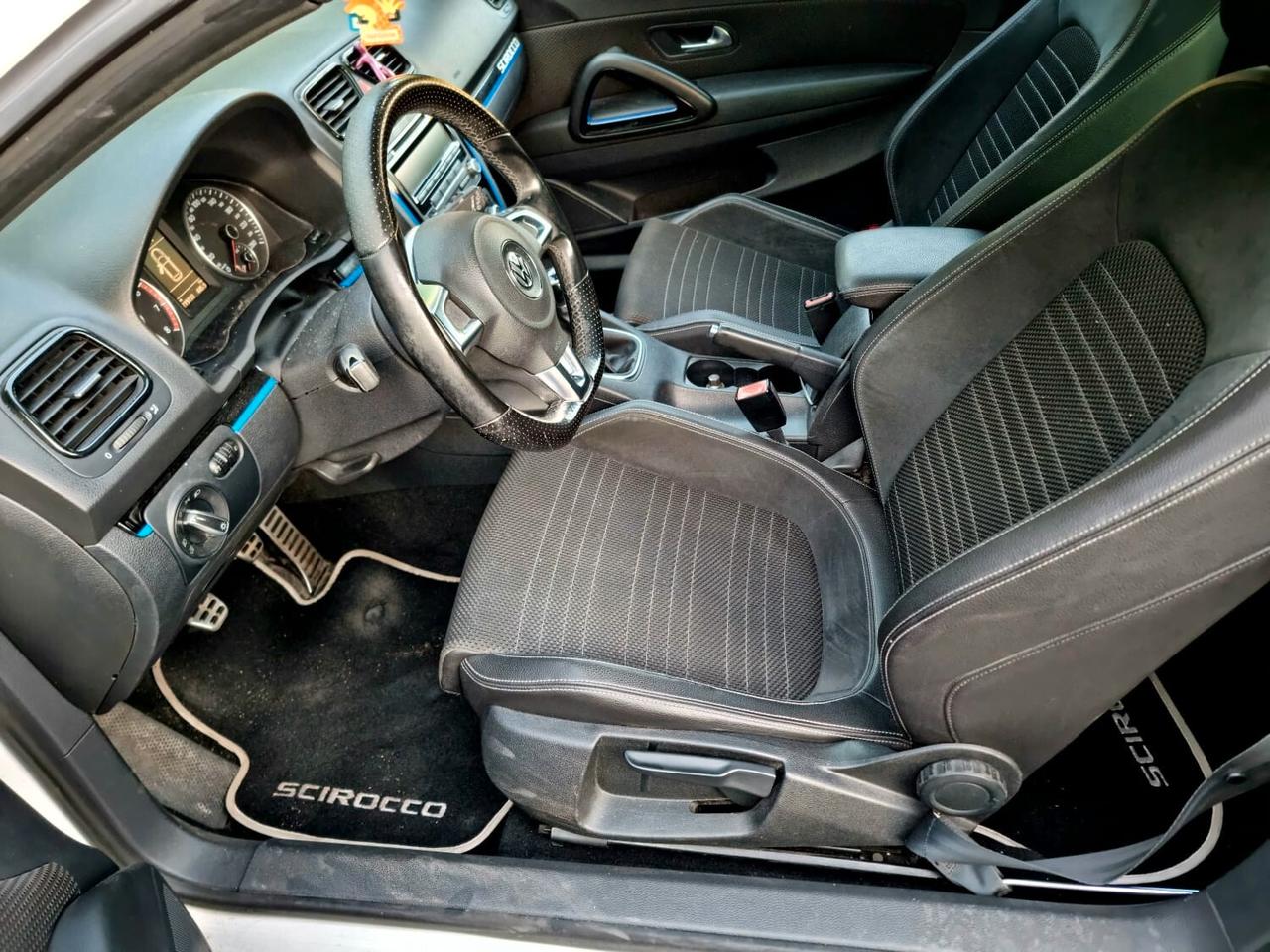 Volkswagen Scirocco 1.4 TSI ADATTA A NEOPATENTATI