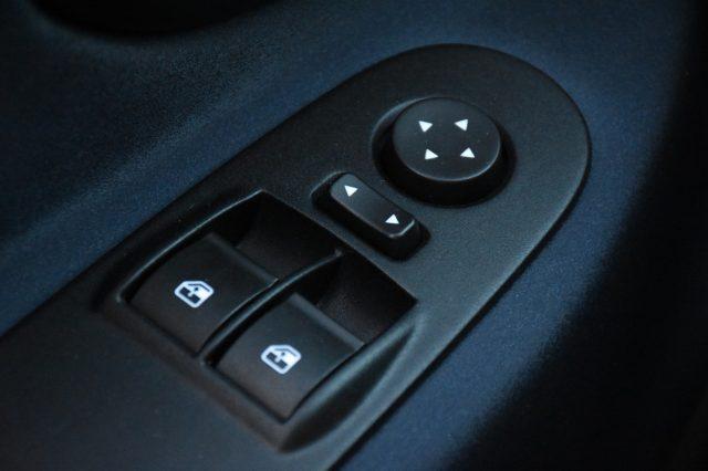 LANCIA Ypsilon 1.0 FireFly 5 p. S&S Hybrid ORO **5 POSTI**