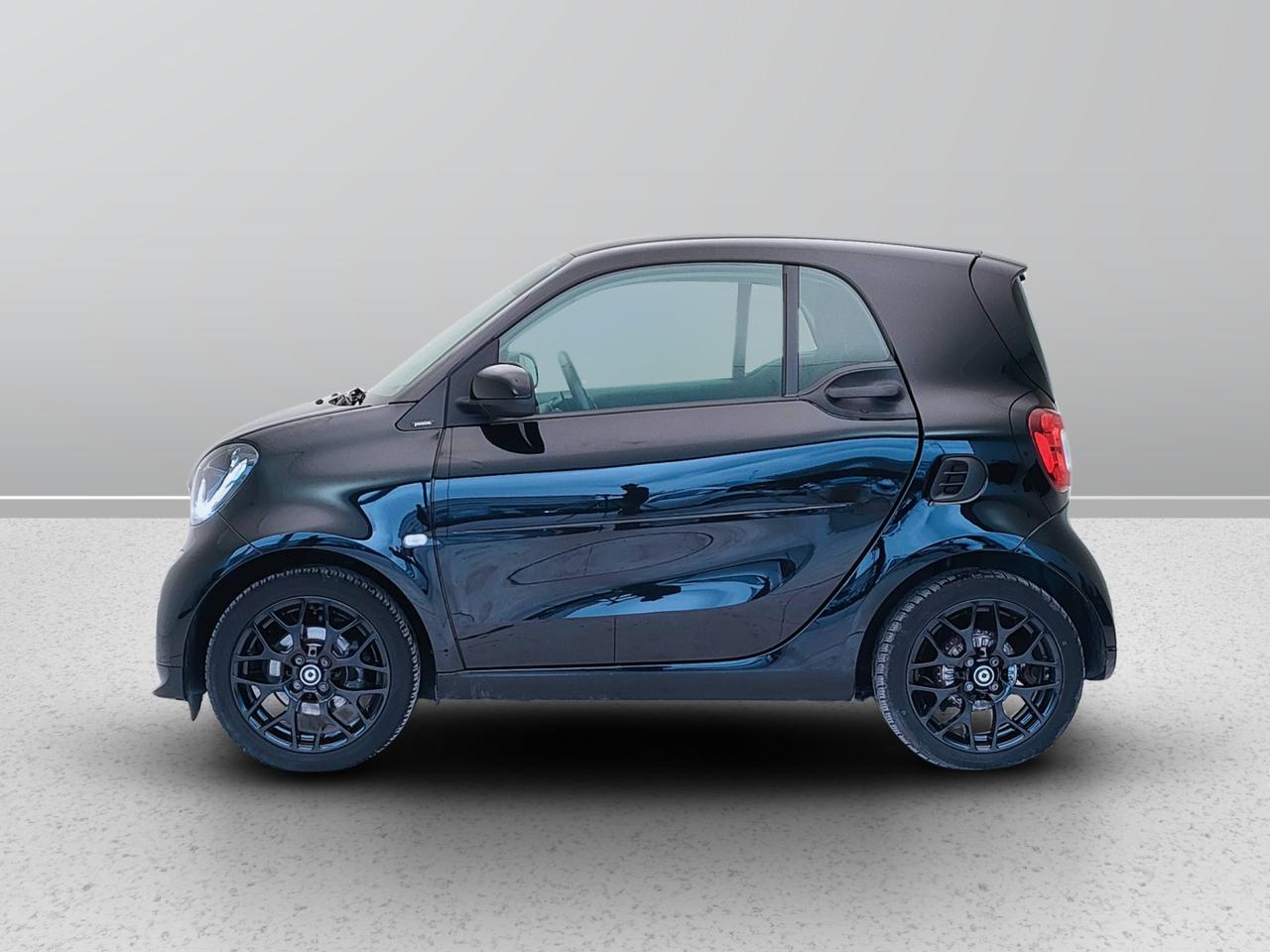 SMART Fortwo III 2015 - Fortwo 0.9 t Berlin Black Superpassion 90c