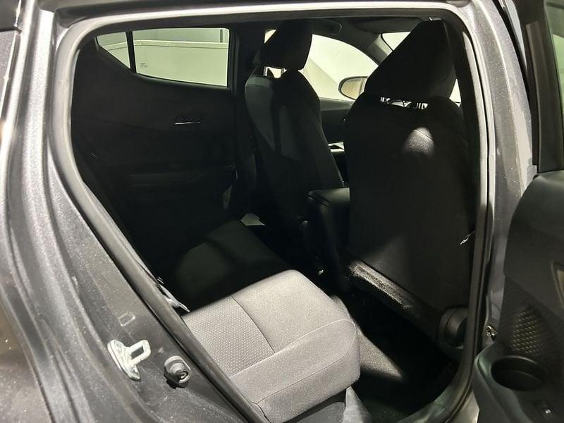 Toyota C-HR C-HR 1.8 Hybrid E-CVT Business AREA C FREE