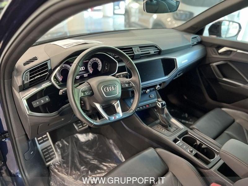 Audi Q3 SPB 35 TDI S tronic Identity Black