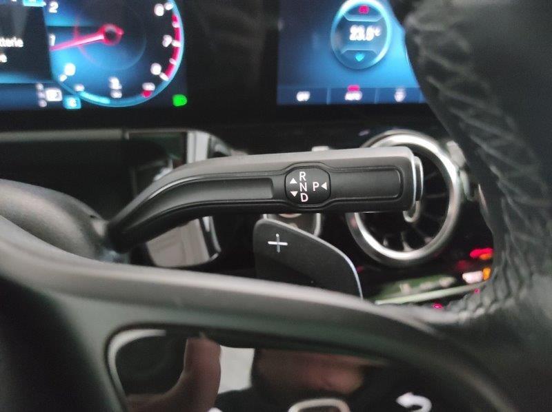 Mercedes-Benz Classe B (W247) - B 180 Automatic Business Extra