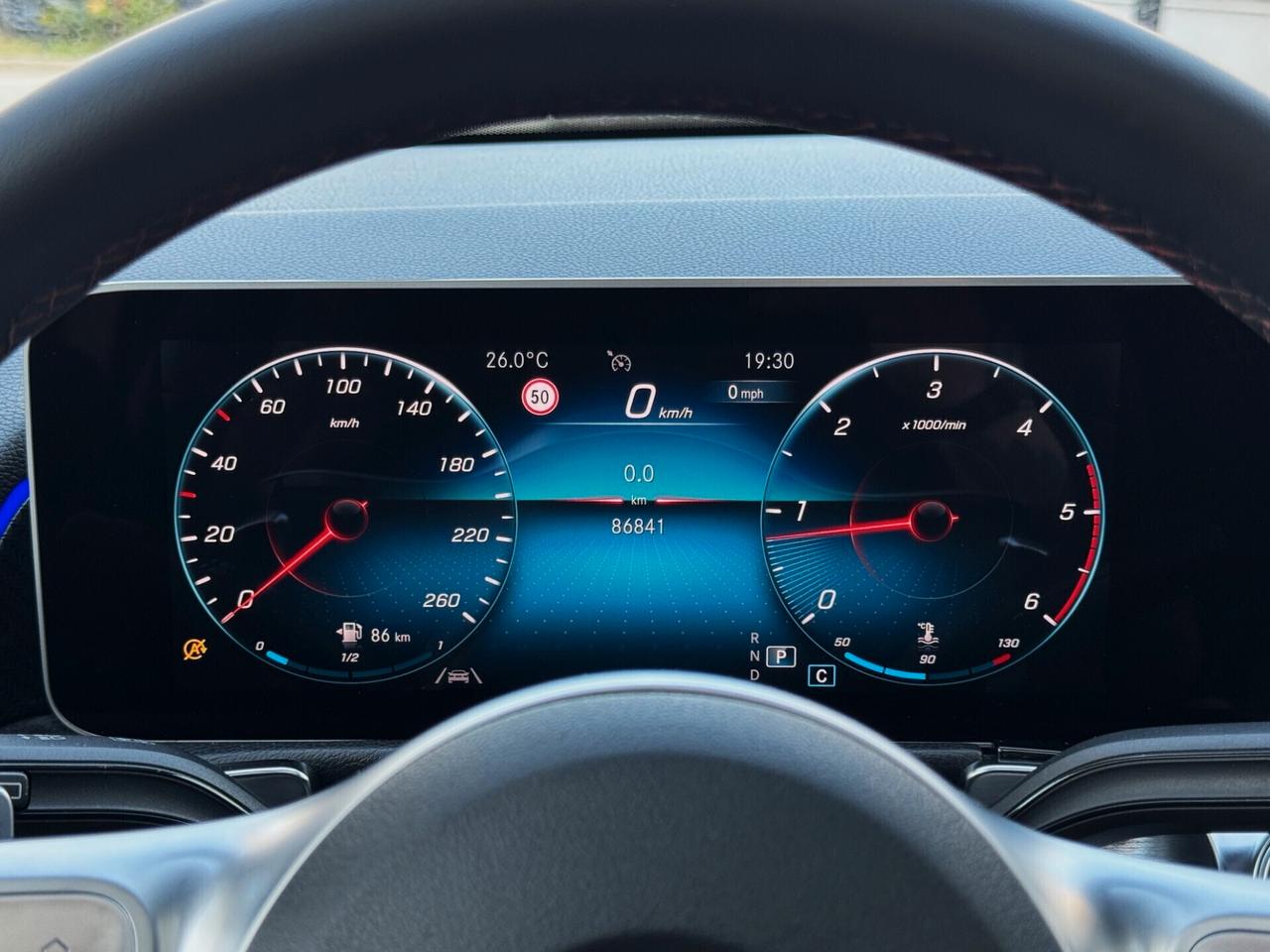 Mercedes-Benz GLB 200 d Premium AMG TETTO