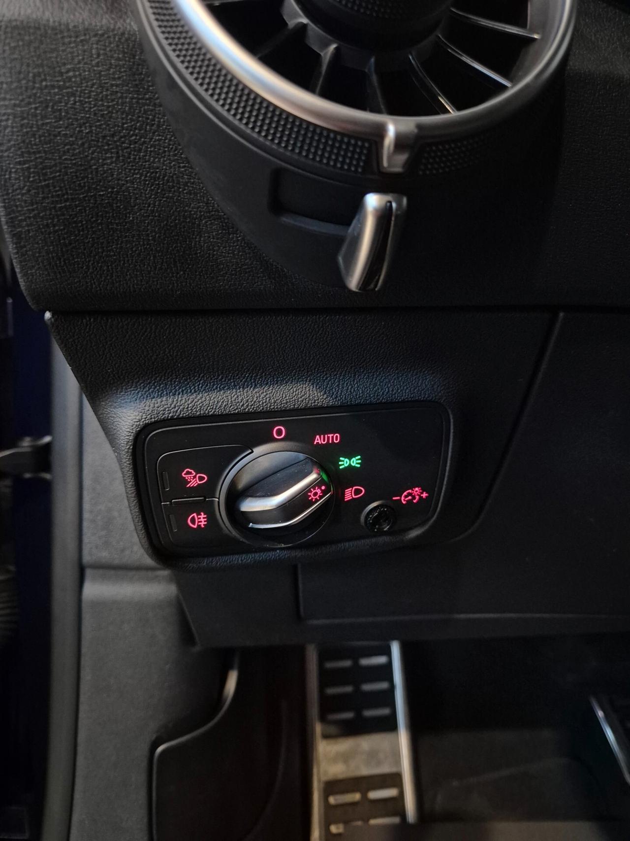 Audi TT S-line TFSI S-tronic 1.8cc 179cv Automatica