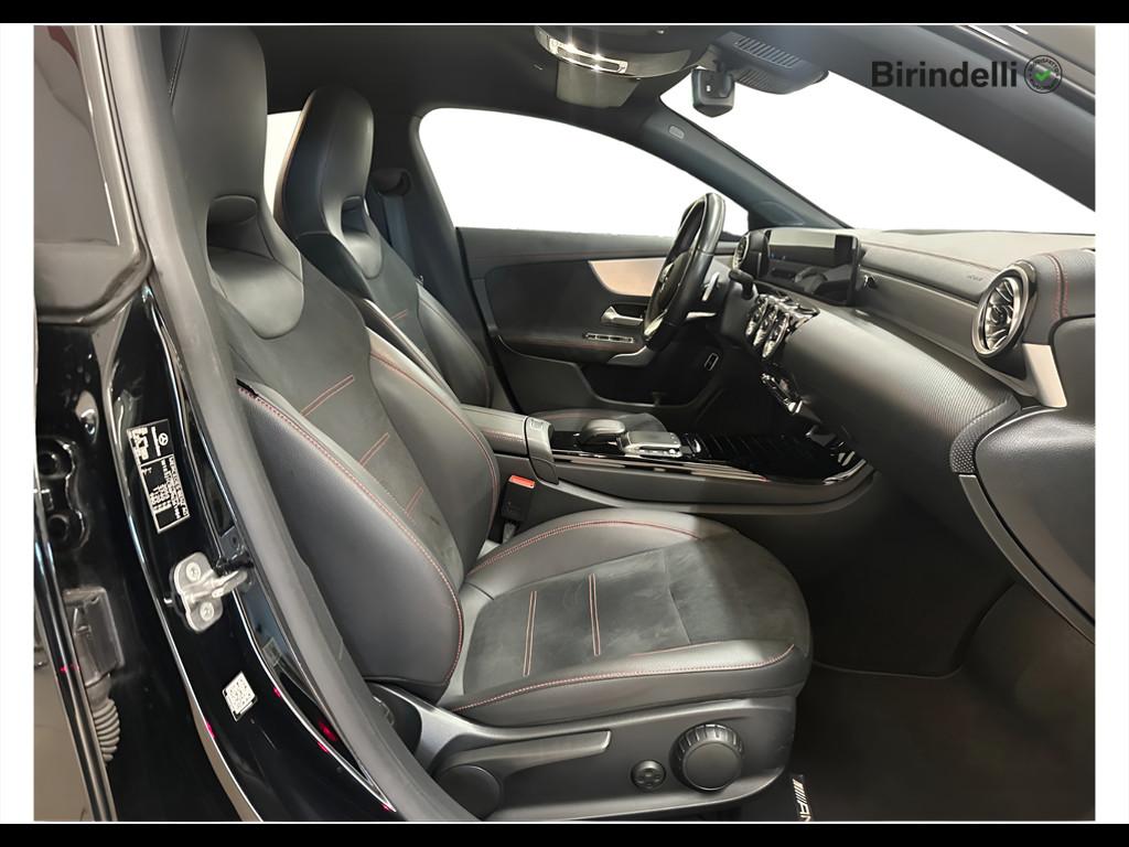 Mercedes-Benz CLA Coupé (C118) - CLA 200 d Automatic Premium