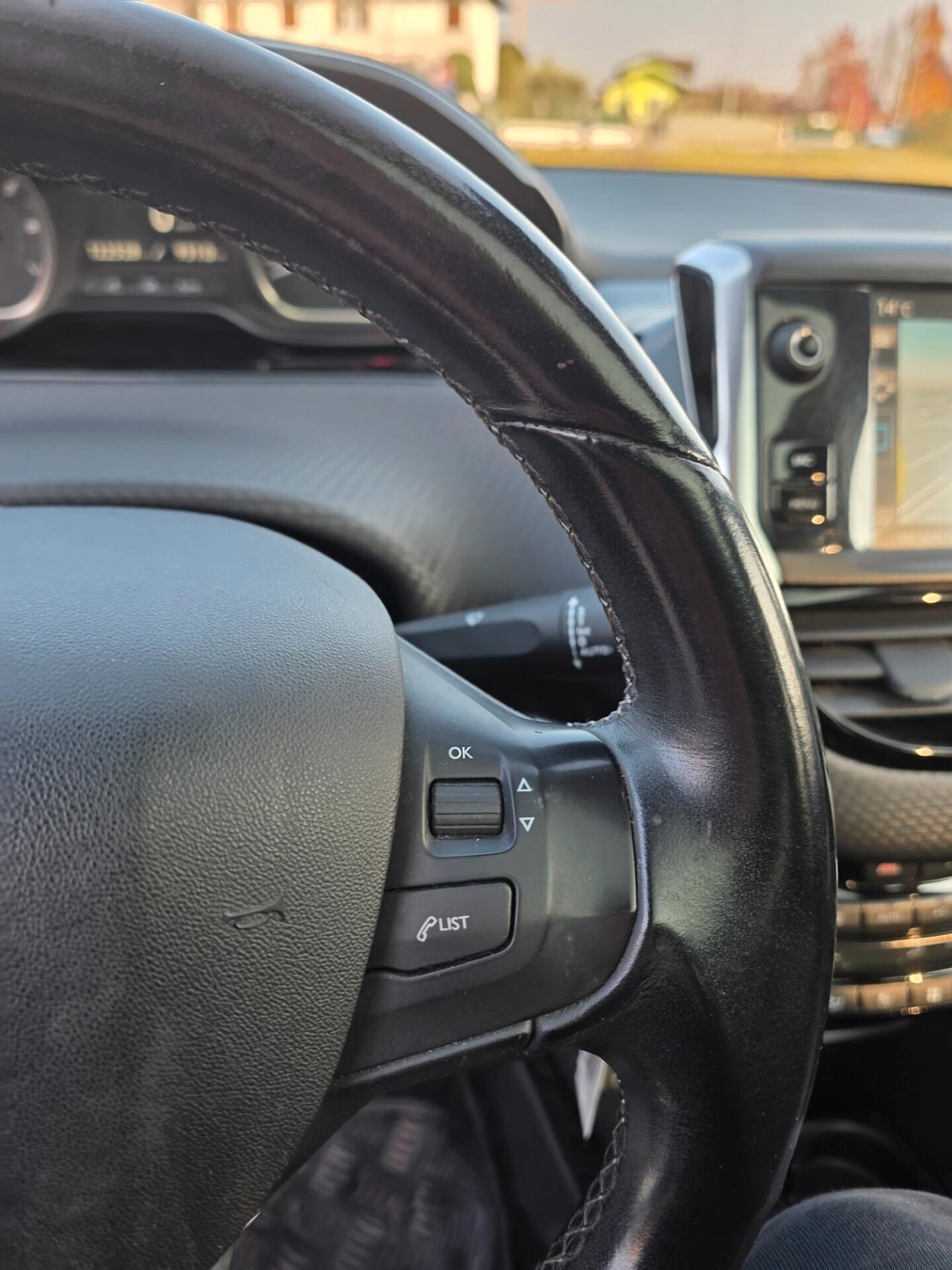 Peugeot 2008 PureTech Turbo 110 S&S Allure