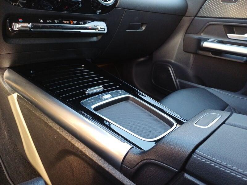 Mercedes-Benz GLA GLA 180 d Progressive Advanced NIGHT-PACK