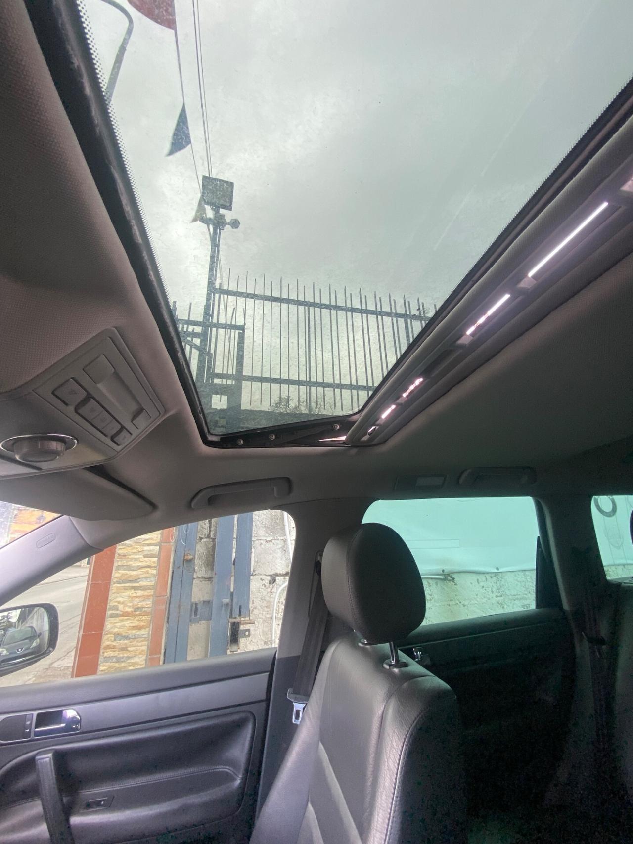 Volkswagen Touareg 3.0/240CV V6 TDI DPF Executive