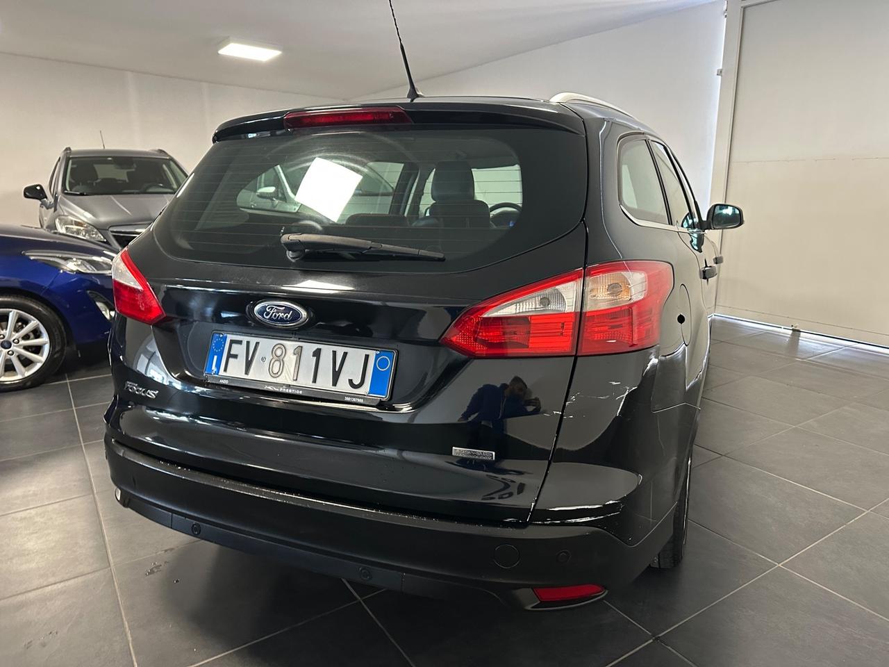 FORD FOCUS 1.6 TDCi 105 CV GANCIO TRAINO S.W TITANIUM