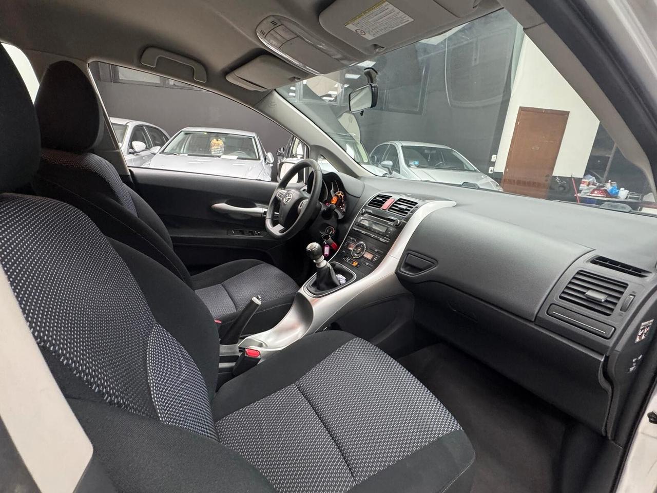 Toyota Auris 1.4 D-4D 5 porte Sol