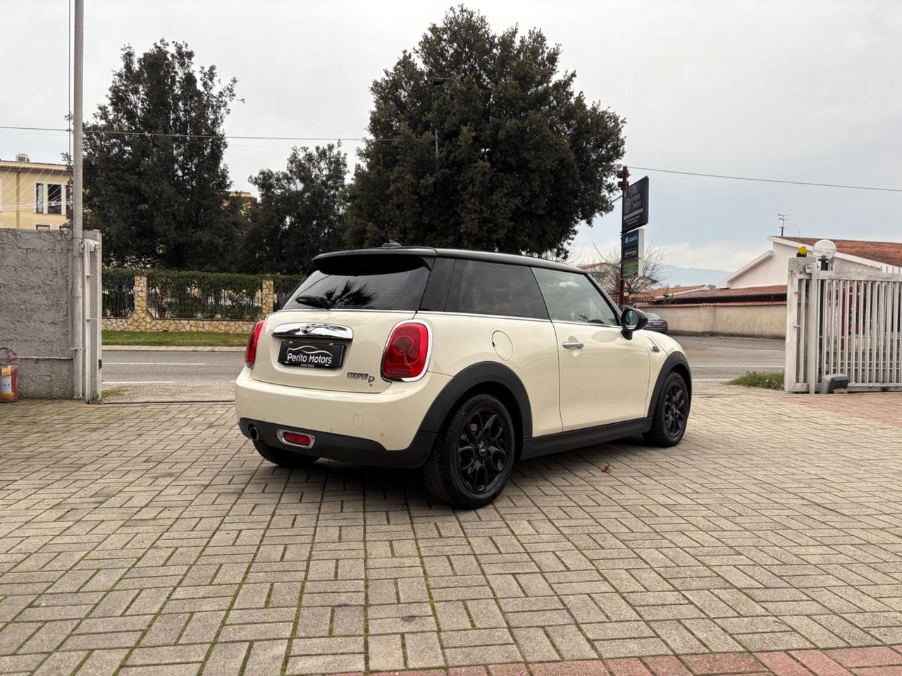 Mini 1.5 Cooper D Business XL