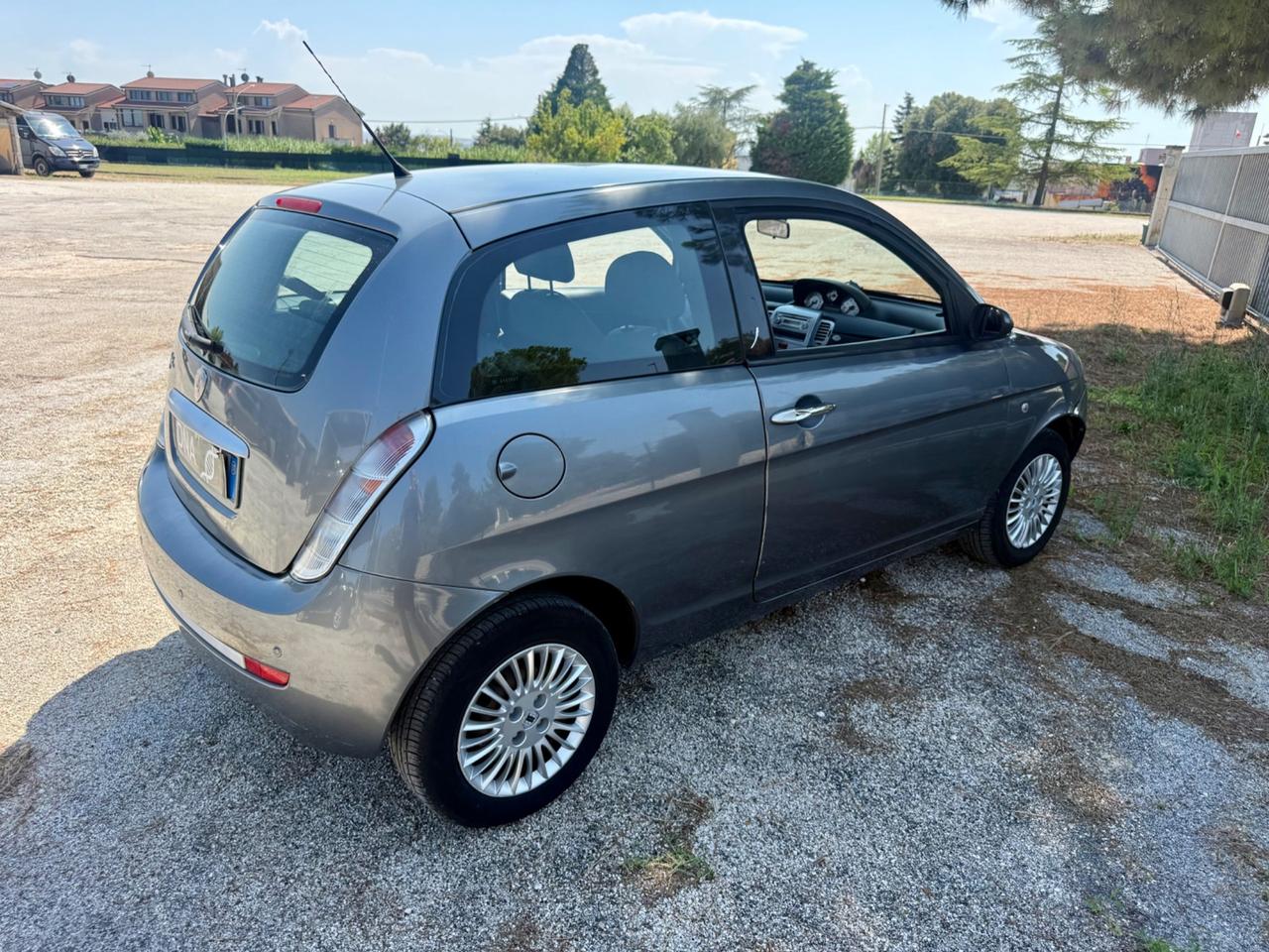 Lancia Ypsilon 1.2 Benzina/Metano NEOPATENTATI