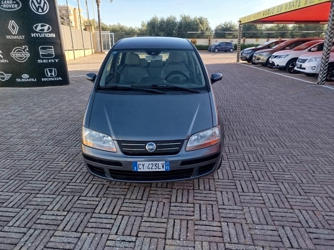 Fiat Idea 1.4 16V Emotion