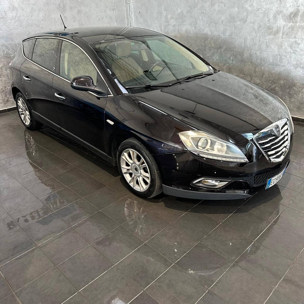 Lancia Delta 1.6 MJT DPF 105 CV Gold
