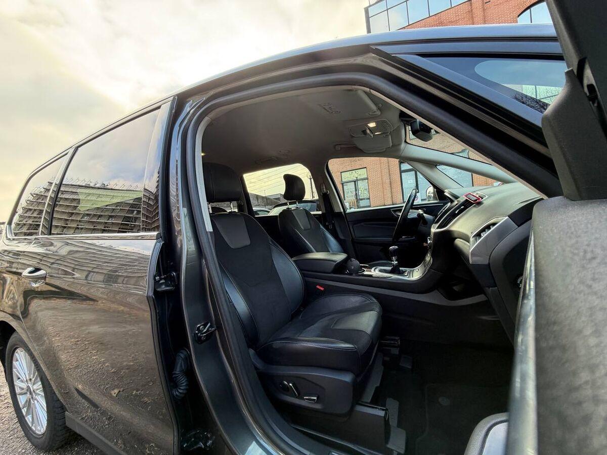 Ford Galaxy 2.0 tdci Titanium Business s&s 150cv 7 POSTI!