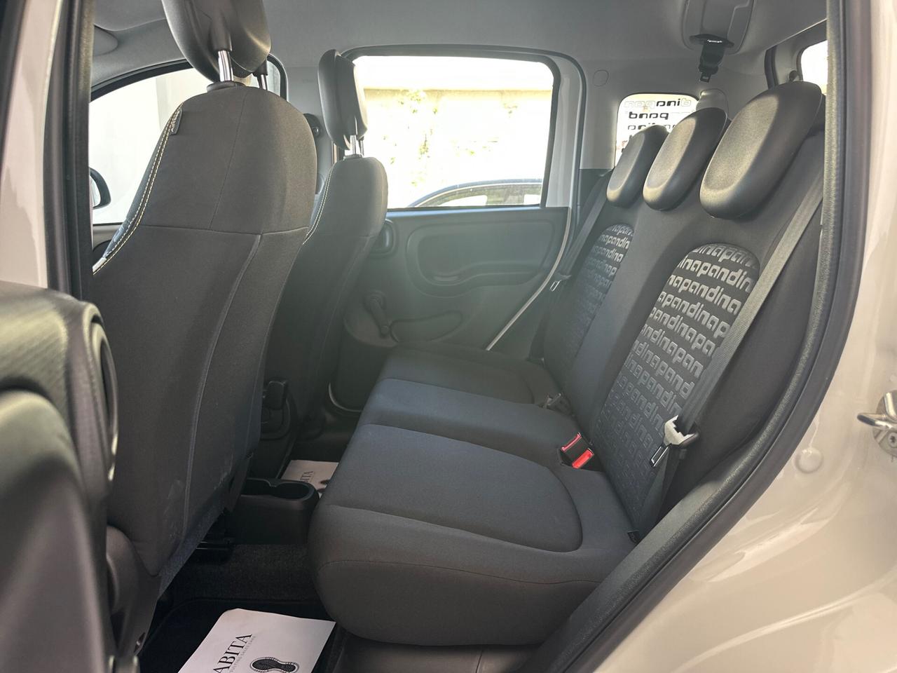 Fiat Panda Pandina Cross 1.0 Hybrid 11/2024 3.000 Km