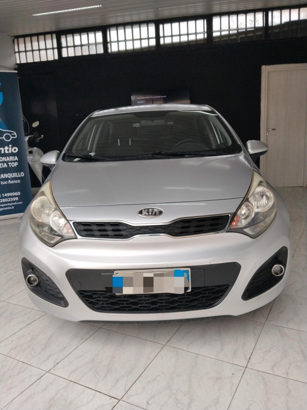 Kia Rio 1.1 diesel 75 CV 2013 CON GARANZIA