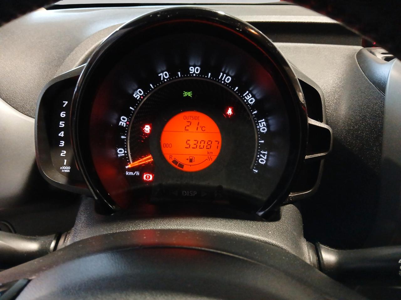 Toyota Aygo Connect 1.0 VVT-i 72 CV 5 porte x-play