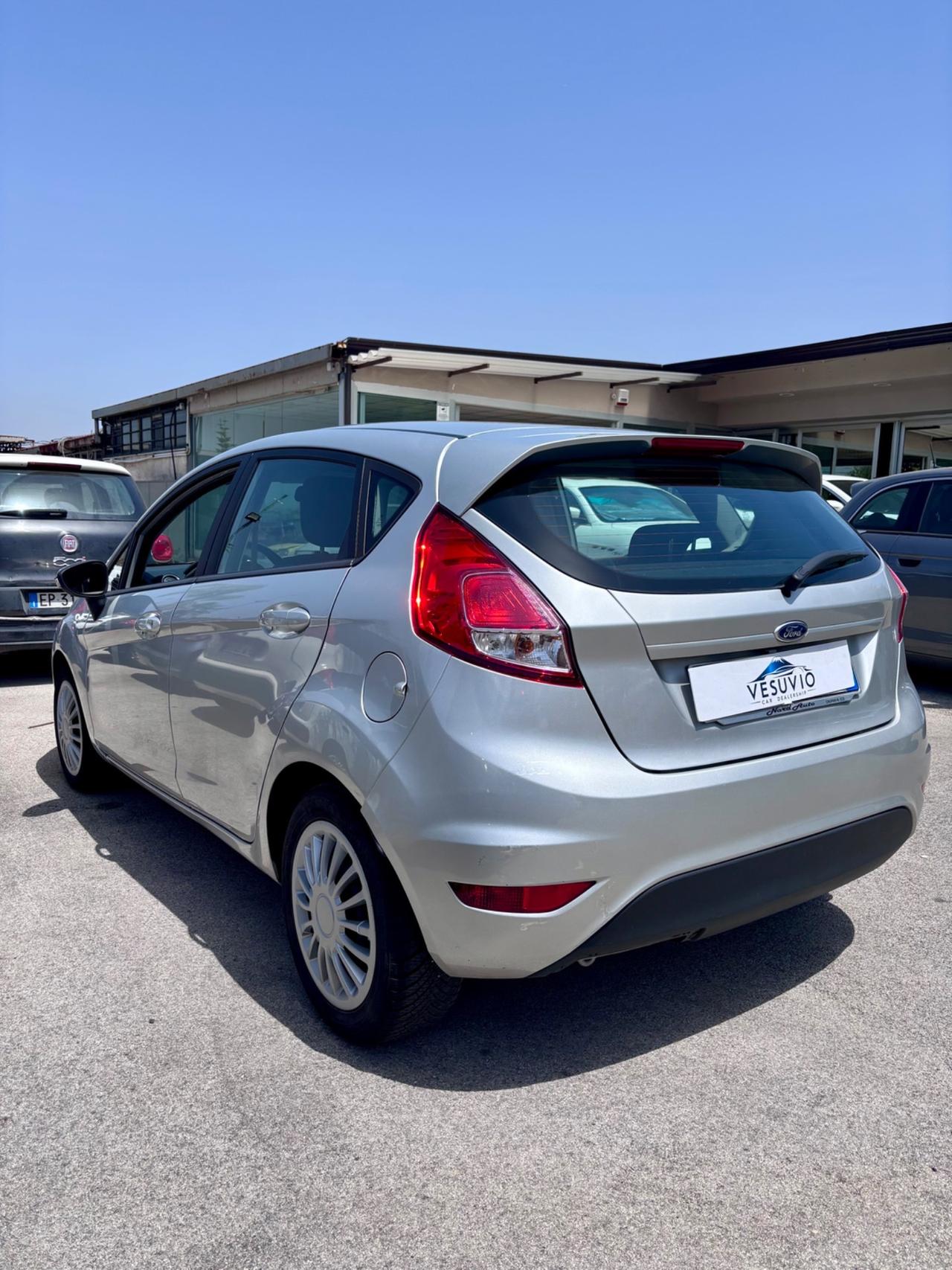Ford Fiesta 1.5 TDCi 95CV 5 porte Black& White Edition