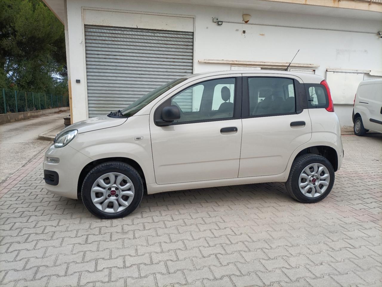 Fiat Panda 0.9 TwinAir Turbo Natural Power Lounge