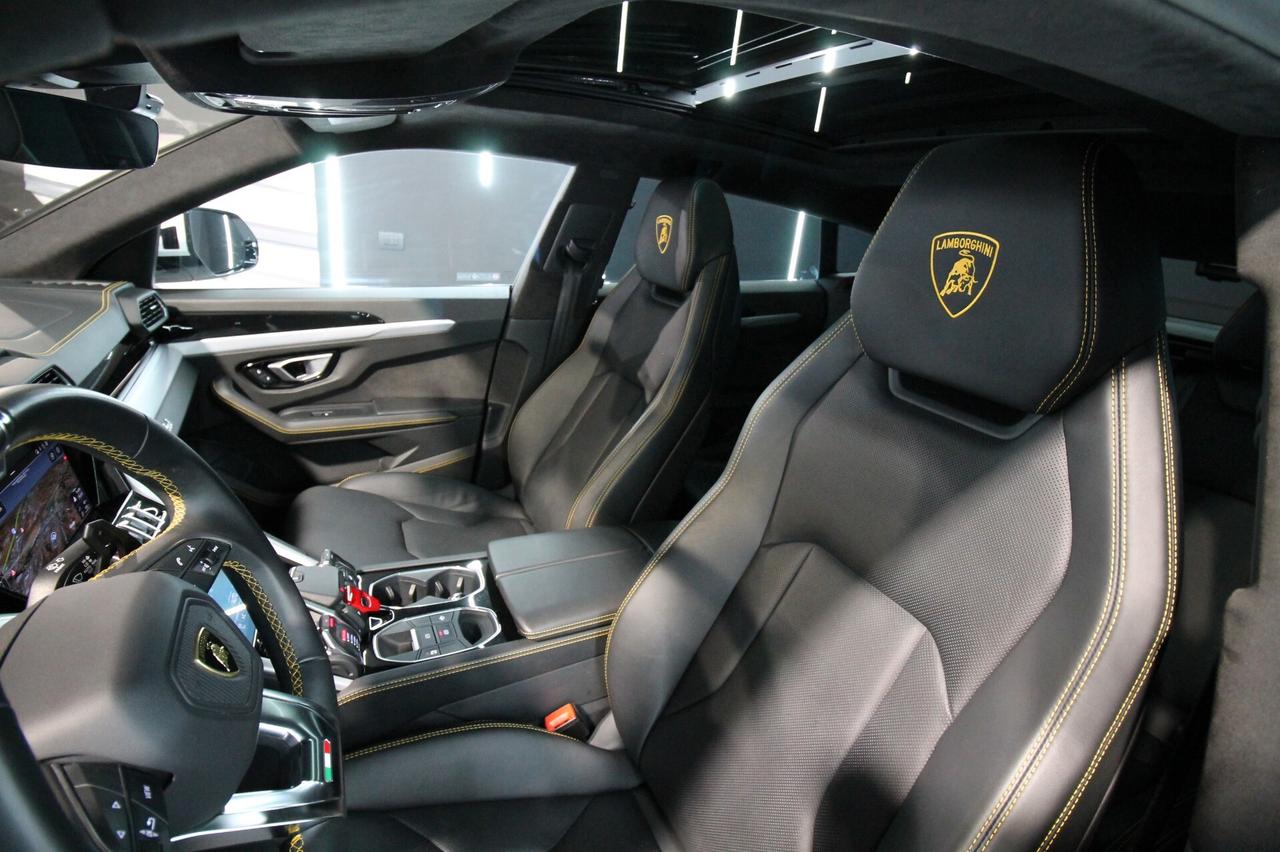 LAMBORGHINI URUS 4.0 650 CV