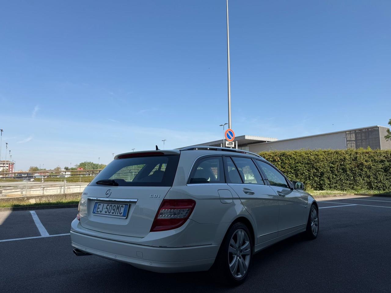 Mercedes-benz C 220 CDI BlueEFFICIENCY Avantgarde