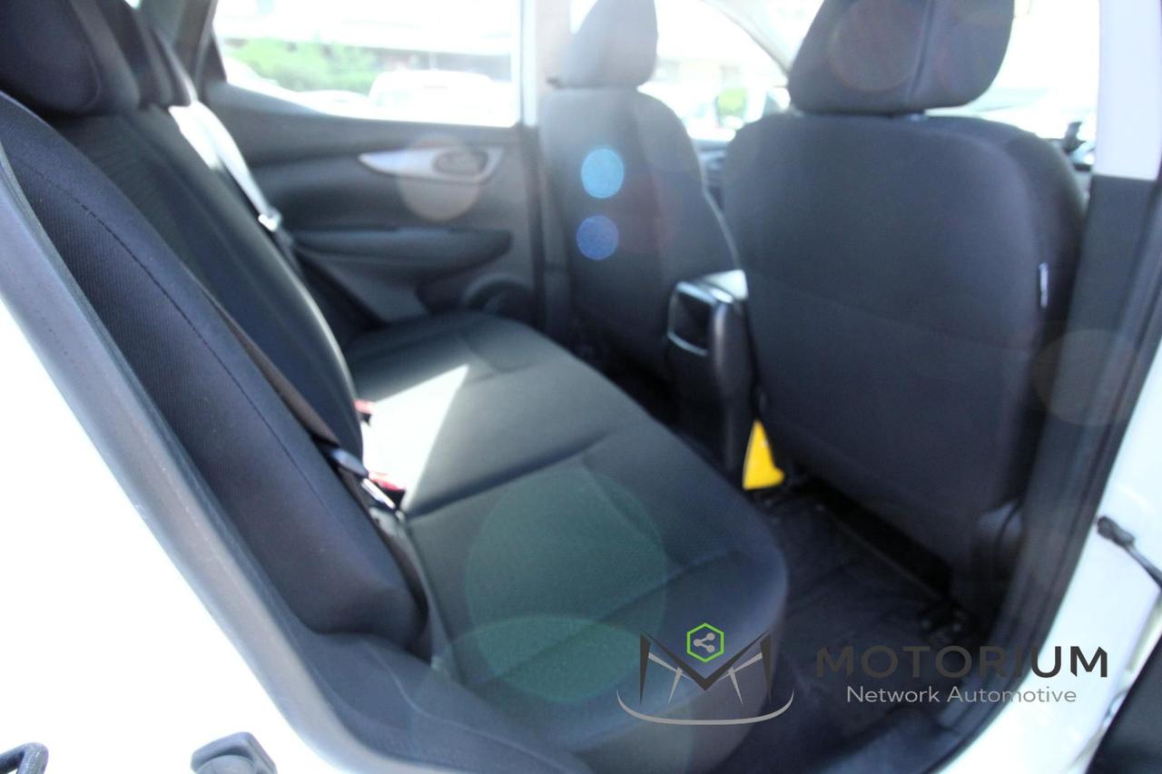 Nissan Qashqai 1.5 dci Visia 115cv dct