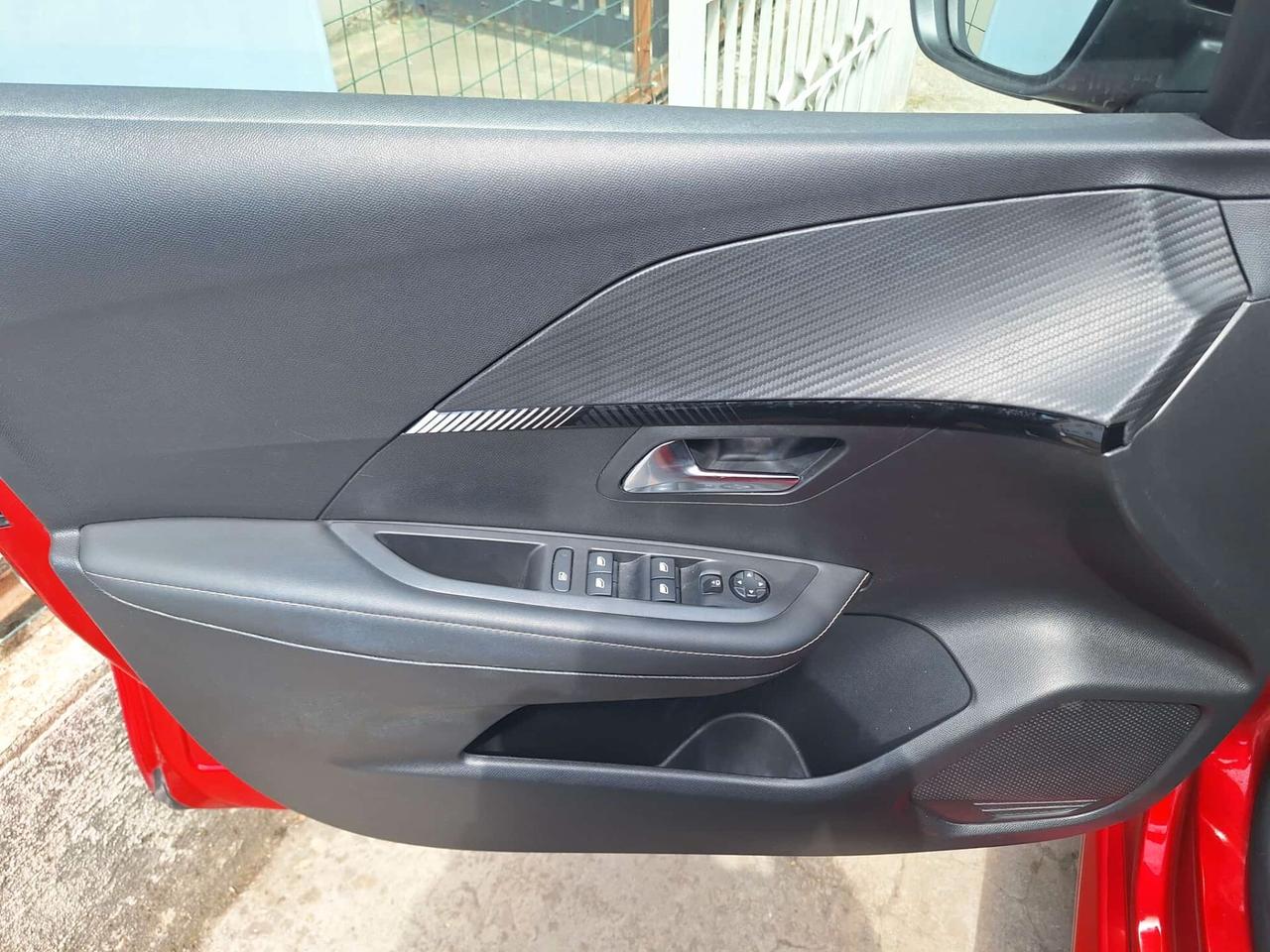 Peugeot 208 PureTech 100 Stop&Start 5 porte GT Pack