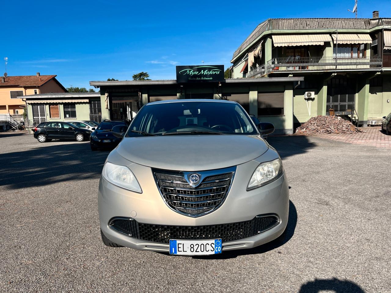 Lancia Ypsilon 1.2 69 CV 5 porte S&S Silver