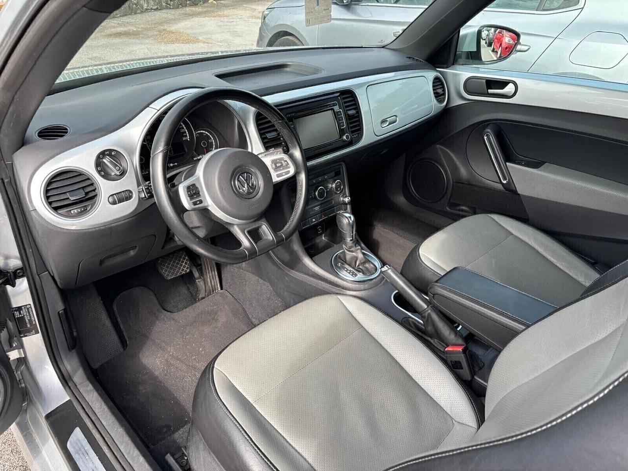 Volkswagen Maggiolino 1.6 TDI AUTOMATICO - 2014