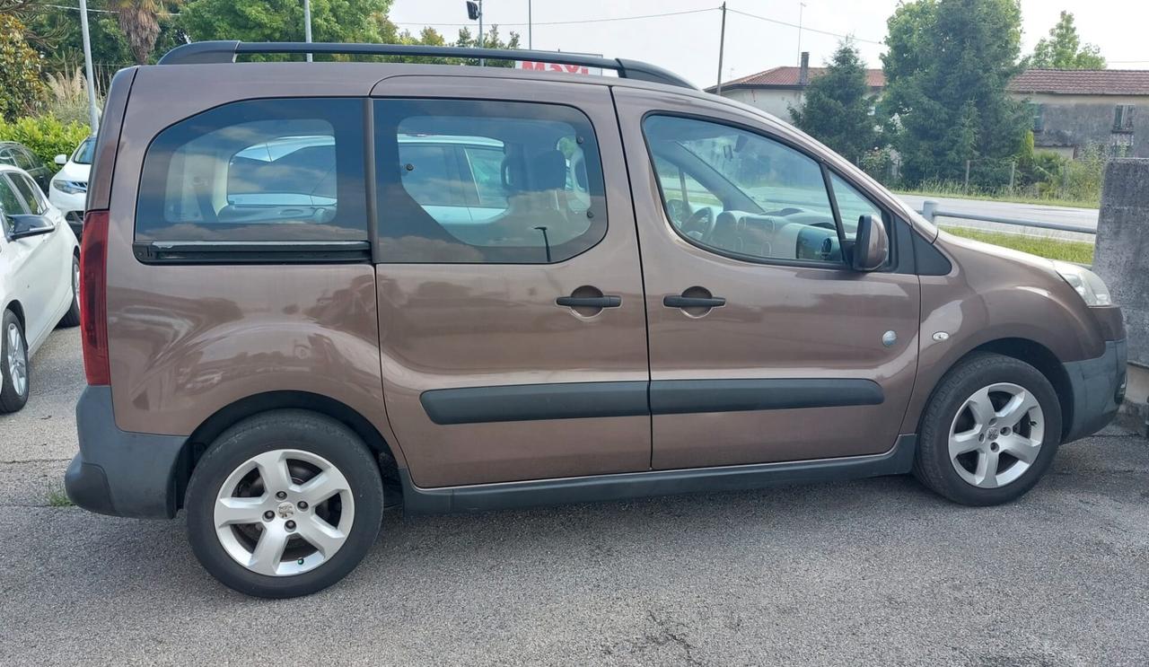 Peugeot Partner 1.6 Diesel 7 posti Neopatentati