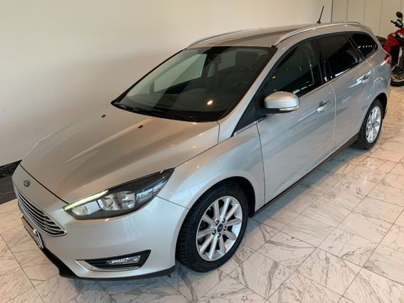 FORD Focus SW 1.5 TDCi 120CV AUTOCARRO 4 POSTI TITANIUM